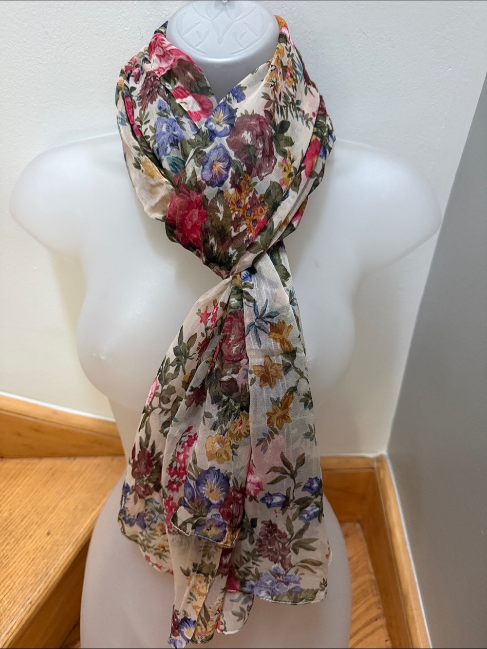 Vintage Floral Print Oversized Scarf Shawl Sheer Lightweight Roses Bouquet Print